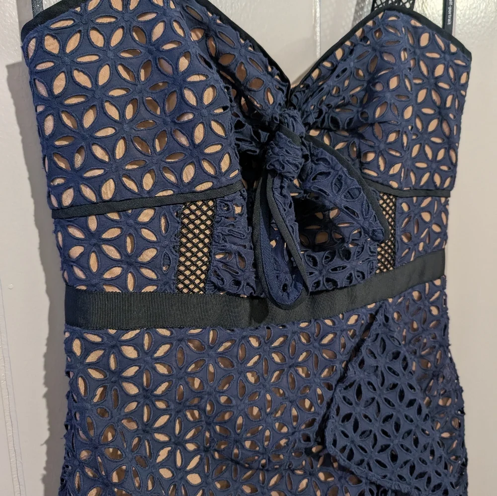 SELF-PORTRAIT Navy Petal Broderie Dress Size US 4 - Picture 5 of 12